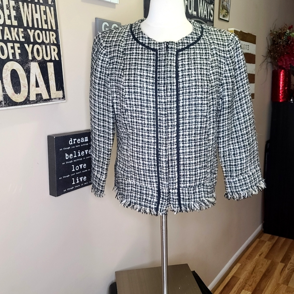 Size 8 Parallel blazer